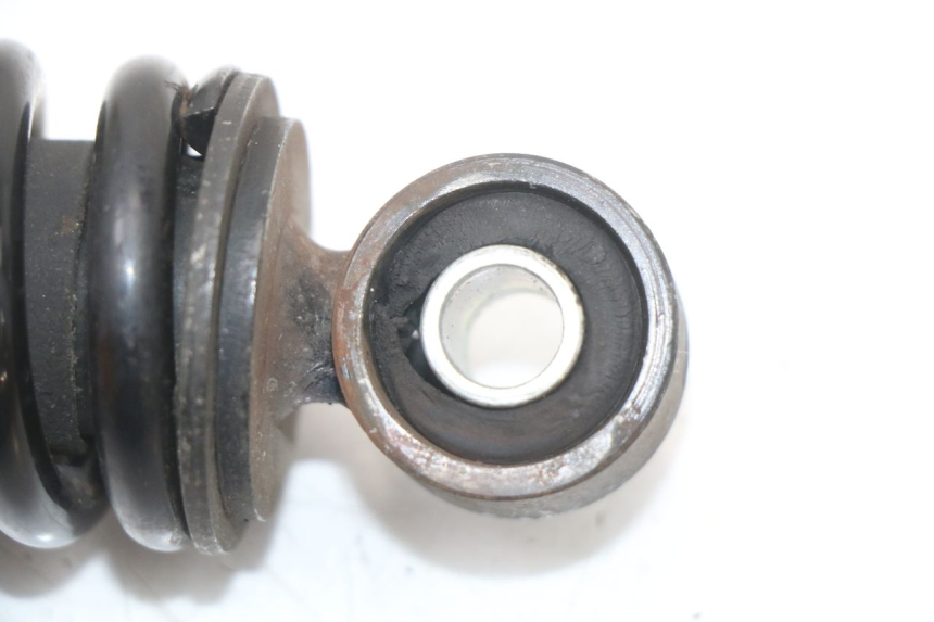 photo de AMMORTIZZATORE POSTERIORE PEUGEOT VIVACITY NEW 4T 50 (2008 - 2017) - Dettagli dei punti di fissaggio