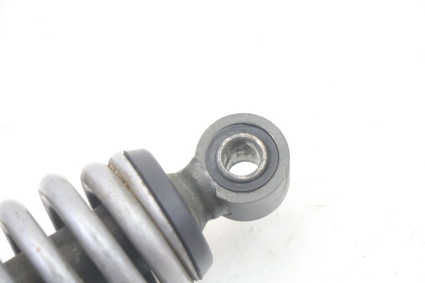 photo de AMMORTIZZATORE POSTERIORE YAMAHA WHY 50 (1998 - 2000) - Primo piano tecnico