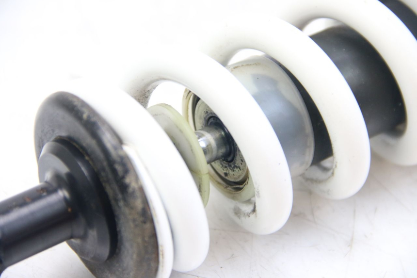 photo de AMMORTIZZATORE POSTERIORE SYM WOLF SB 125 (2011 - 2018) - Dettaglio del componente