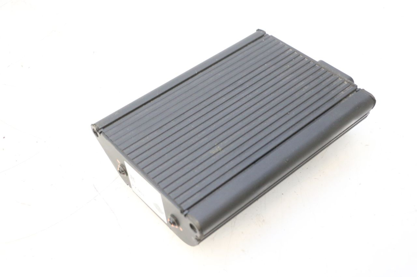 photo de AMPLIFICATORE HARLEY DAVIDSON ROAD GLIDE FLTRXSE 1920 (2018 - 2022) - Primo piano tecnico