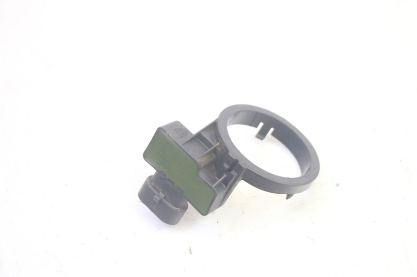 photo de ANTENNA TRANSPONDER PIAGGIO MP3 HPE 350 (2018 - 2020) - Zoom sullo stato d'uso