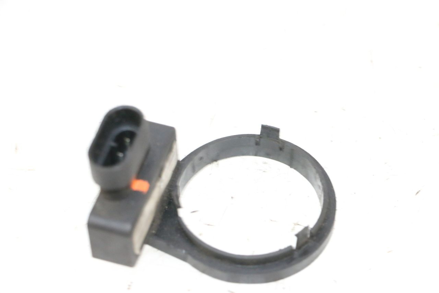 photo de ANTENNA TRANSPONDER PIAGGIO MP3 LT 400 (2007 - 2012) - Altra angolazione