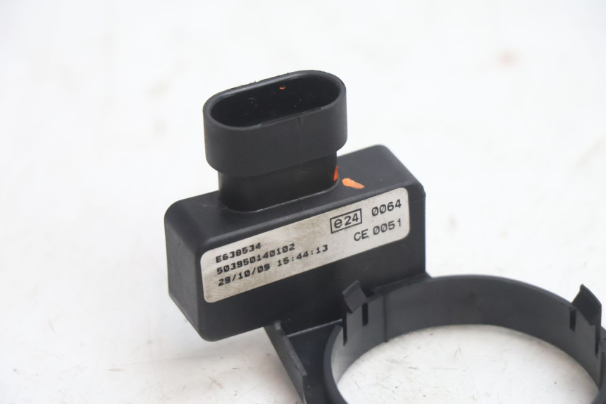 photo de ANTENNA TRANSPONDER PIAGGIO MP3 LT 400 (2007 - 2012) - Dettaglio del componente