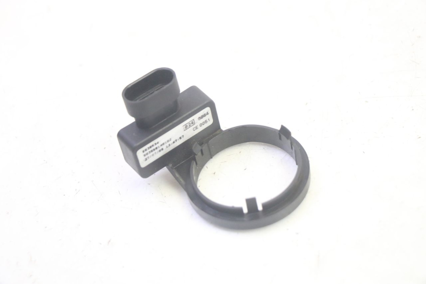 photo de ANTENNA TRANSPONDER PIAGGIO MP3 RL 250 (2006 - 2010) - Vista principale