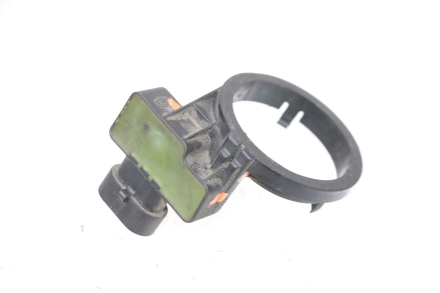 photo de ANTENNA TRANSPONDER PIAGGIO MP3 RL 250 (2006 - 2010) - Altra angolazione