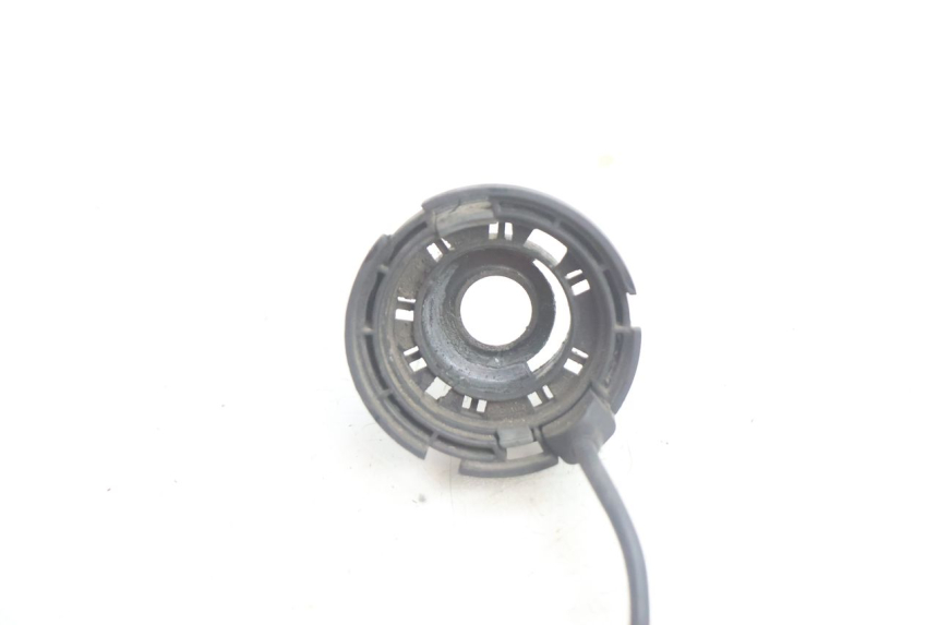 photo de ANTENNA TRANSPONDER PEUGEOT SATELIS 125 (2006 - 2009) - Primo piano tecnico