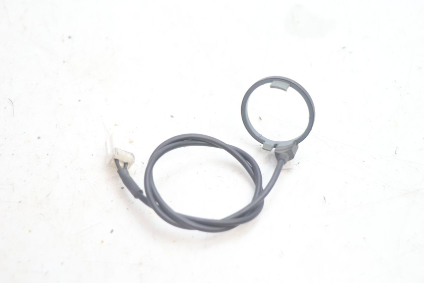 photo de ANTENNA TRANSPONDER PEUGEOT SATELIS 125 (2013 - 2018) - Primo piano tecnico