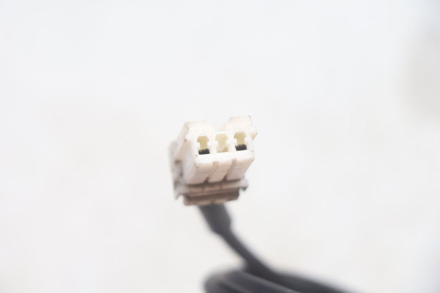 photo de ANTENNA TRANSPONDER PEUGEOT SATELIS 125 (2013 - 2018) - Dettagli dei punti di fissaggio