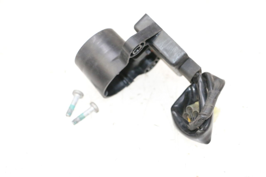 photo de ANTENNA TRANSPONDER YAMAHA XMAX X-MAX 125 (2006 - 2009) - Dettagli dei punti di fissaggio