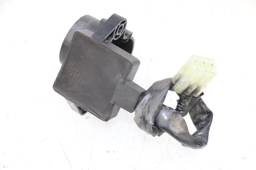 photo de ANTENNA TRANSPONDER YAMAHA XMAX X-MAX 125 (2006 - 2009) - Dettagli dei punti di fissaggio