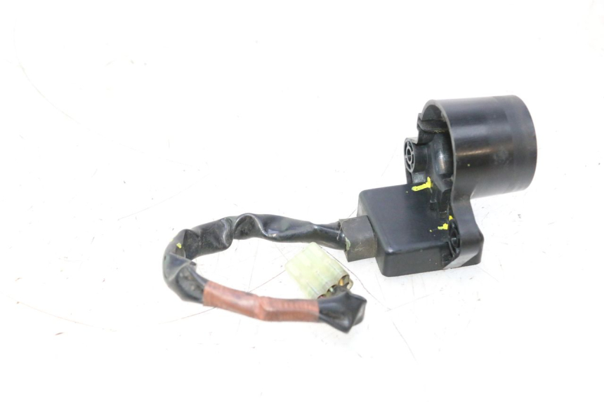 photo de ANTENNA TRANSPONDER YAMAHA X-MAX XMAX 125 (2010 - 2013) - Dettagli dei punti di fissaggio