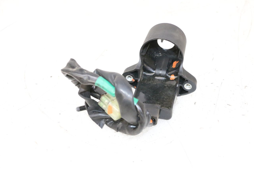 photo de ANTENNA TRANSPONDER YAMAHA XJ6 600 (2008 - 2016) - Primo piano tecnico