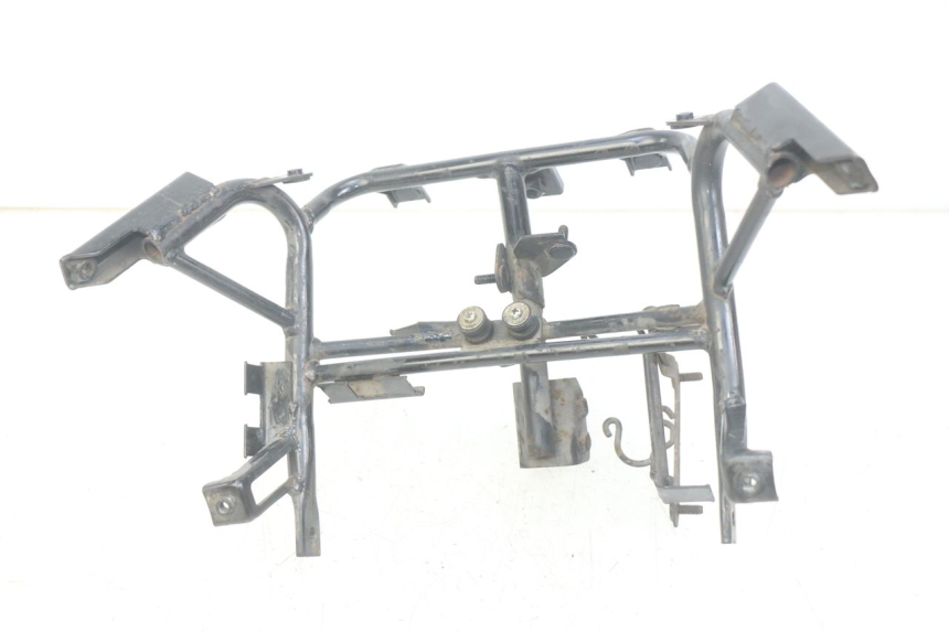 photo de ARAIA ANTERIORE KYMCO DINK STREET 125 (2009 - 2014) - Dettagli dei punti di fissaggio