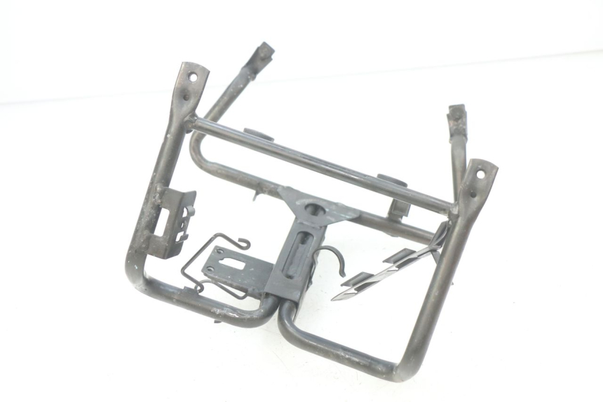 photo de ARAIA ANTERIORE HONDA FES PANTHEON 2T 125 (1998 - 2002) - Primo piano tecnico