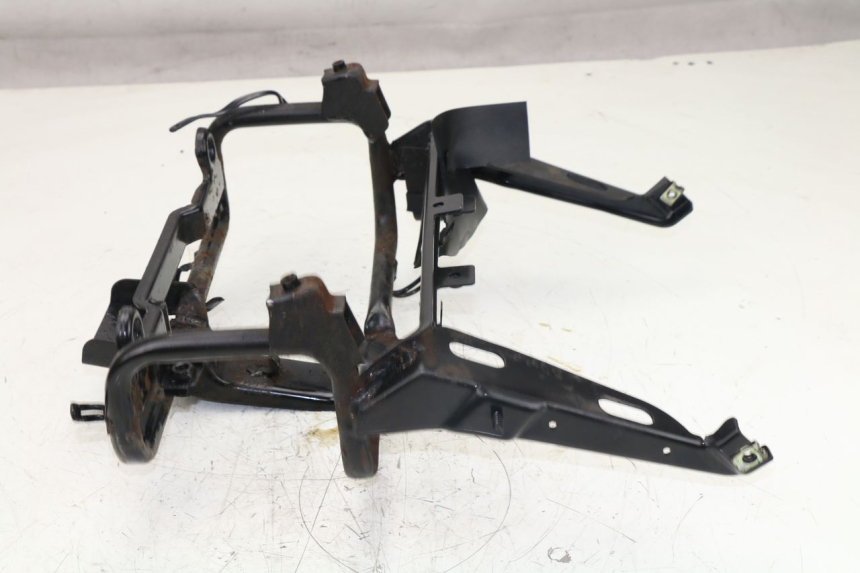 photo de RAGNO ANTERIORE SYM JOYRIDE 125 (2002 - 2009) - Dettagli dei punti di fissaggio