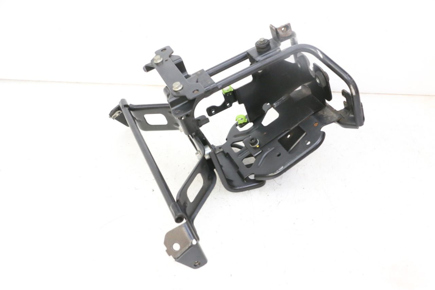 photo de CUPOLINO STAFFA PEUGEOT SATELIS 125 (2013 - 2018) - Zoom sullo stato d'uso