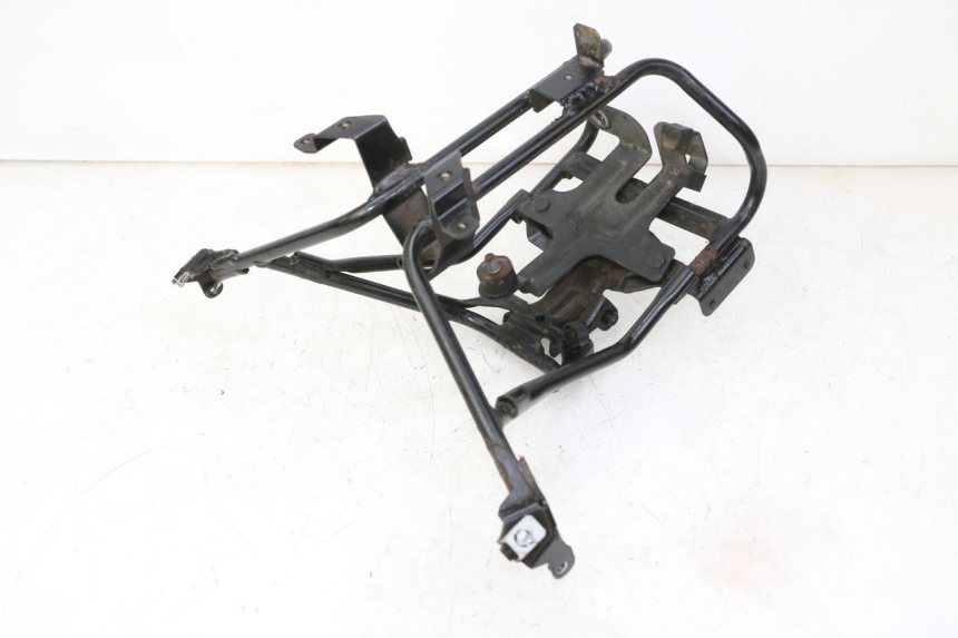 photo de RAGNO ANTERIORE PEUGEOT SATELIS 125 (2006 - 2009) - Zoom sullo stato d'uso