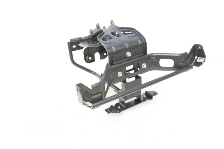 photo de CUPOLINO STAFFA PEUGEOT SATELIS 125 (2013 - 2018) - Dettaglio del componente