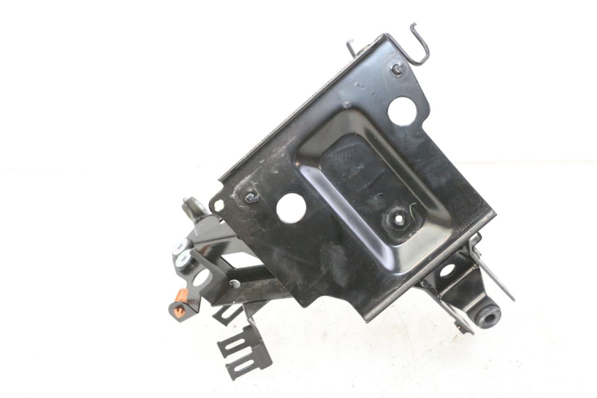 photo de CUPOLINO STAFFA YAMAHA XMAX X-MAX 125 (2021 - 2025) - Primo piano tecnico