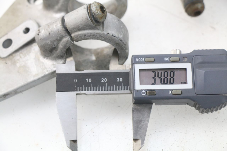 photo de RAGNO TESTA FORCELLA GILERA DNA 50 (2000 - 2007) - Dettaglio del componente