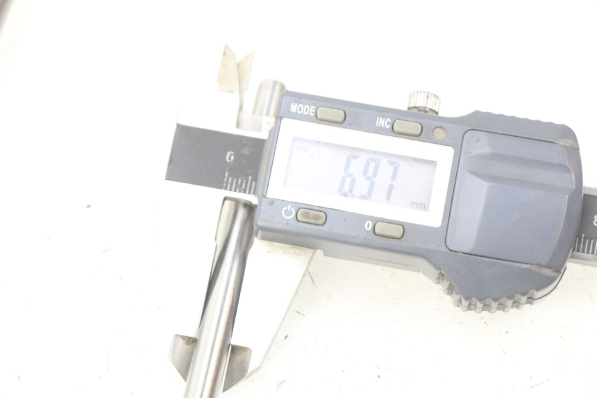 photo de ALBERO FRIZIONE BMW F GS K81 850 (2018 - 2023) - Primo piano tecnico