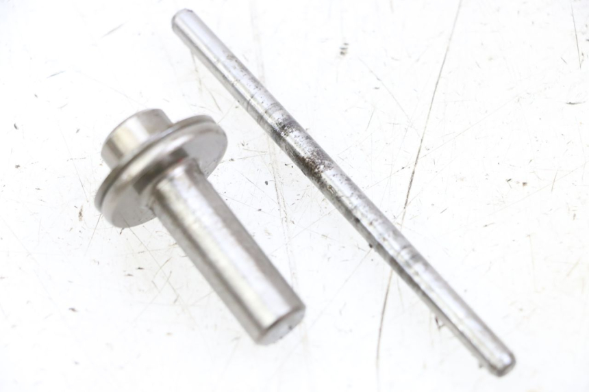 photo de Albero frizione SUZUKI GSR 750 (2011 - 2017) - Zoom sullo stato d'uso