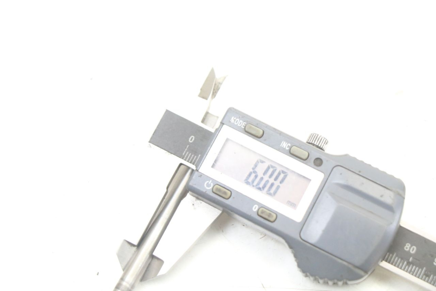 photo de Albero frizione SUZUKI GSX F GSXF 650 (2007 - 2015) - Altra angolazione