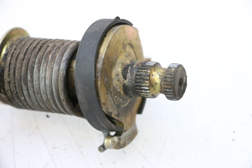 photo de ALBERO AVVIAMENTO PEUGEOT 103 SPX CLIP 50 (1989 - 1992) - Primo piano tecnico