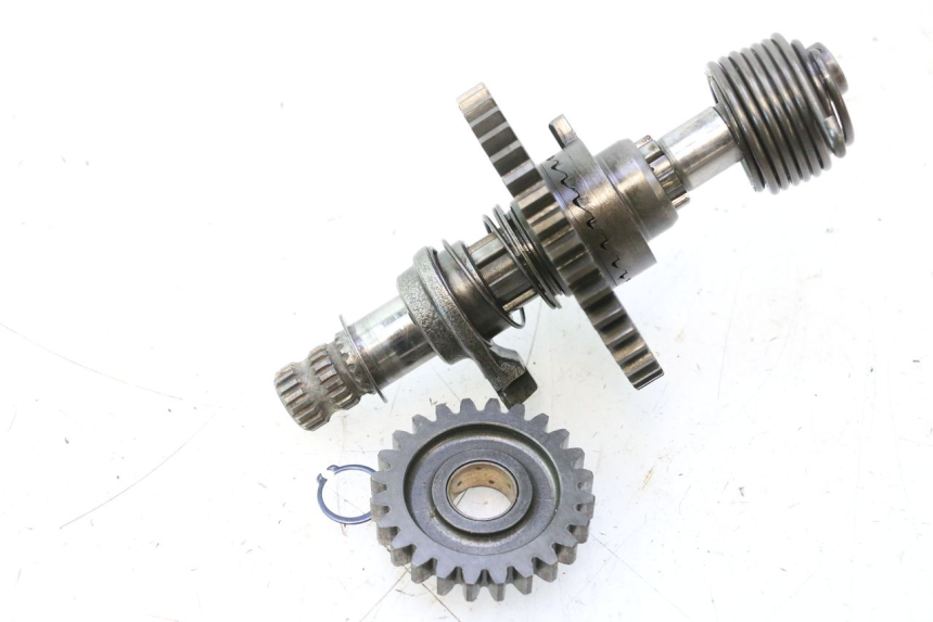 photo de ALBERO AVVIAMENTO SUZUKI DR S 600 (1985 - 1989) - Dettaglio del componente
