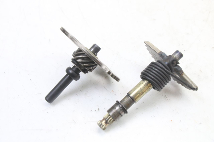 photo de ALBERO AVVIAMENTO LONGJIA SHARPY 125 (2020 - 2024) - Altra angolazione