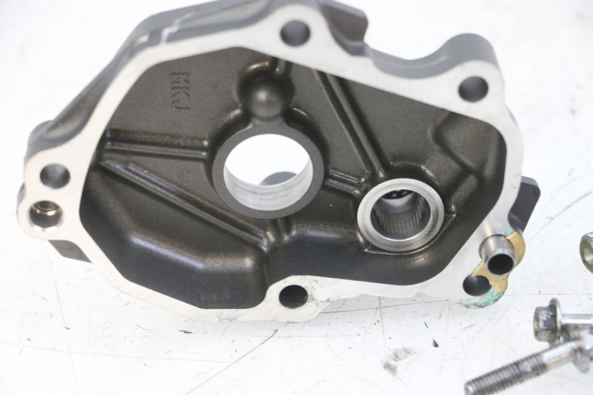 photo de ALBERO INGRANAGGIO HONDA CB R 1000 (2018 - 2023) - Primo piano tecnico