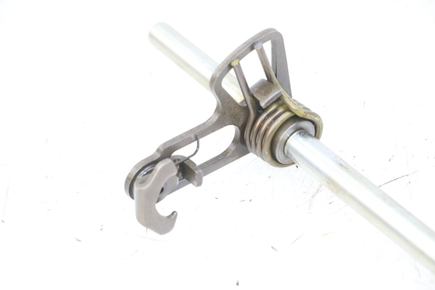 photo de ALBERO CAMBIO YAMAHA FZS FAZER 600 (2001 - 2003) - Zoom sullo stato d'uso