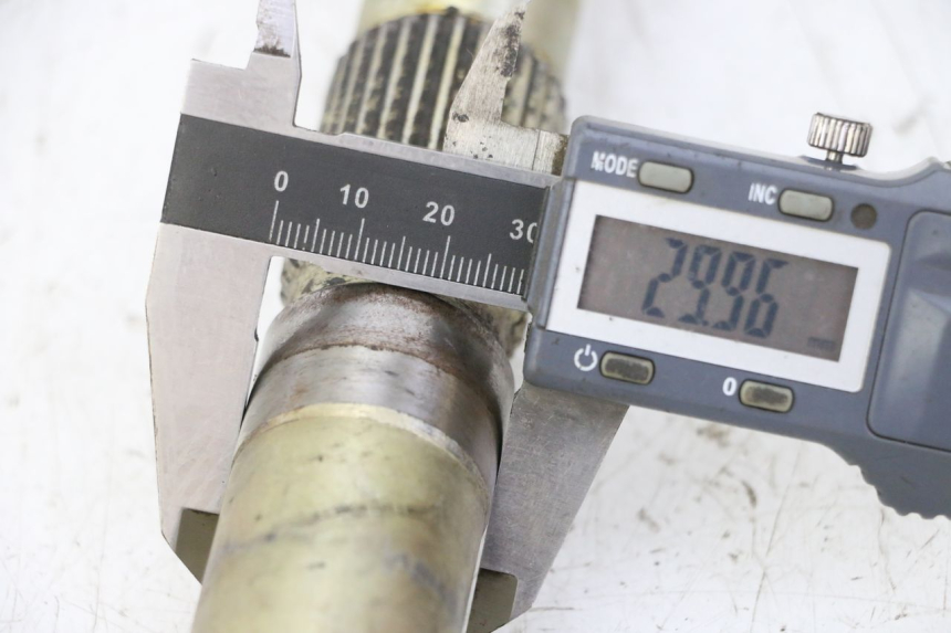 photo de ALBERO RUOTA HYTRACK S 150 (2003 - 2011) - Dettaglio del componente