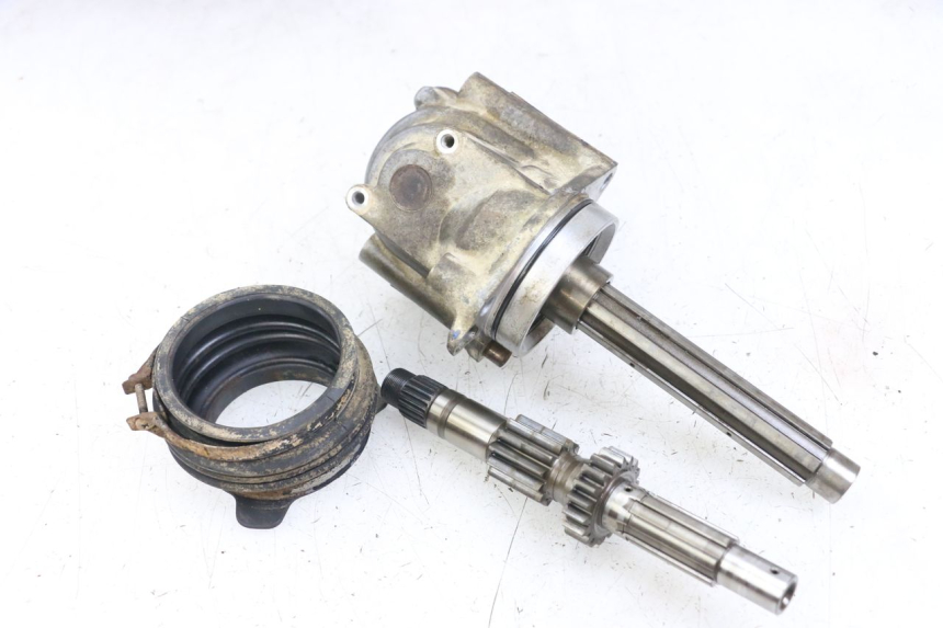 photo de ALBERO DI TRASMISSIONE HONDA TRX 300 (1988 - 2000) - Primo piano tecnico