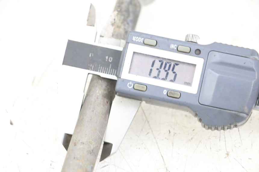 photo de ASSE BRACCIO OSCILLANTE HYOSUNG GV AQUILA 125 (2000 - 2009) - Dettaglio del componente