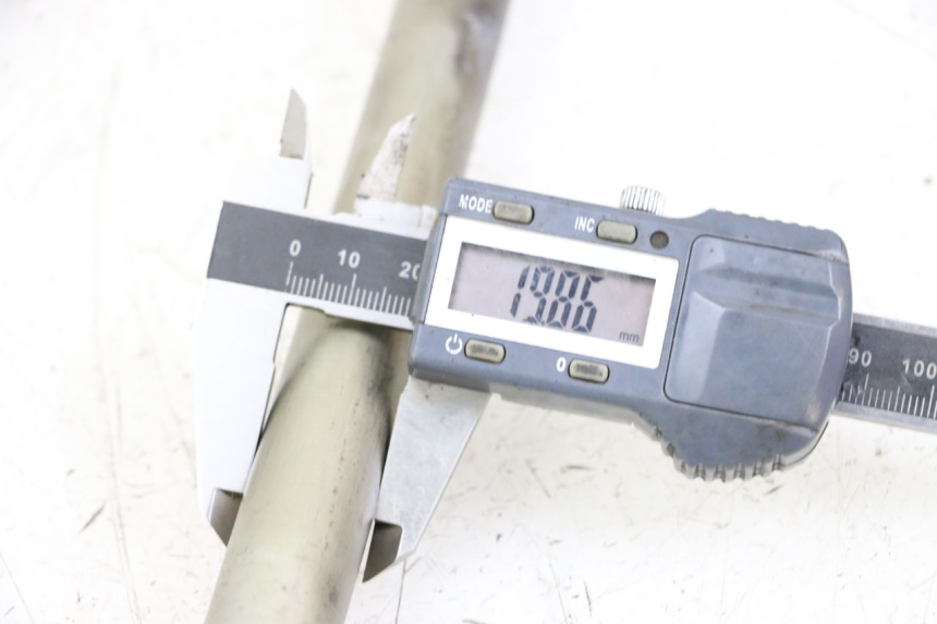 photo de ASSE FORCELLONE BMW S RR ABS S1000RR 1000 (2015 - 2018) - Dettaglio del componente