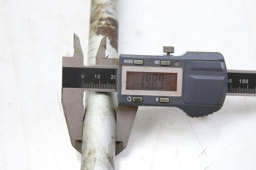 photo de ASSE BRACCIO OSCILLANTE HONDA CBF 500 (2004 - 2007) - Primo piano tecnico