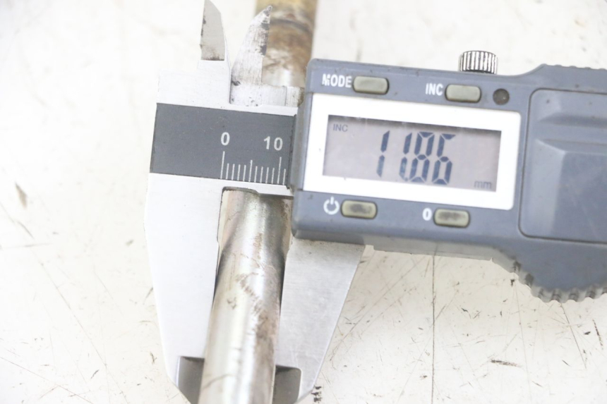 photo de ASSE BRACCIO OSCILLANTE HONDA CRF-F CRF F 110 (2019 - 2022) - Dettaglio del componente