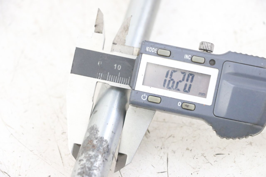 photo de ASSE BRACCIO OSCILLANTE YAMAHA FJ 3CX 1200 (1986 - 1996) - Altra angolazione