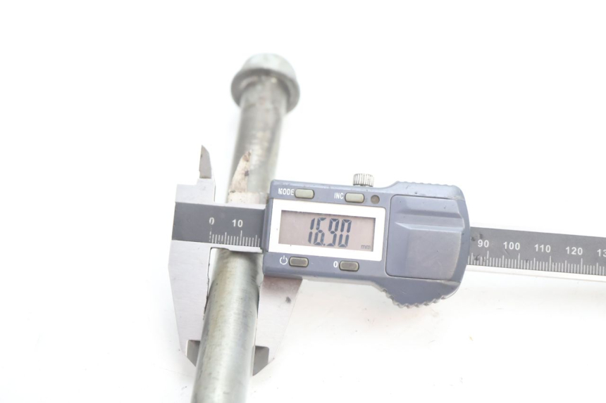 photo de ASSE FORCELLONE KAWASAKI GPX F ZX750F 750 (1986 - 1990) - Primo piano tecnico
