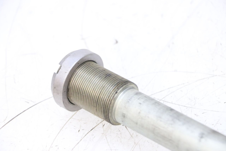 photo de ASSE FORCELLONE SUZUKI GSXR GSX-R 1000 (2003 - 2004) - Dettagli dei punti di fissaggio