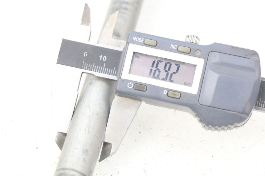 photo de ASSE BRACCIO OSCILLANTE KAWASAKI KX F KXF 450 (2012 - 2015) - Altra angolazione