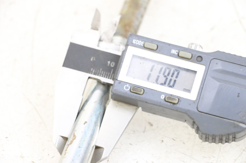 photo de ASSE BRACCIO OSCILLANTE KAWASAKI KX L 85 (2022 - 2024) - Zoom sullo stato d'uso