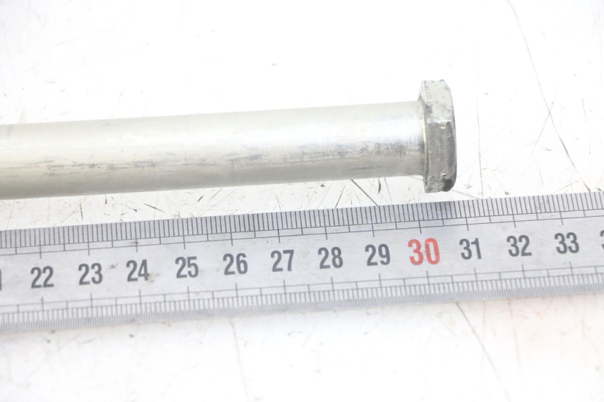 photo de ASSE BRACCIO OSCILLANTE YAMAHA MT-07 MT07 ABS 700 (2014 - 2017) - Dettaglio del componente