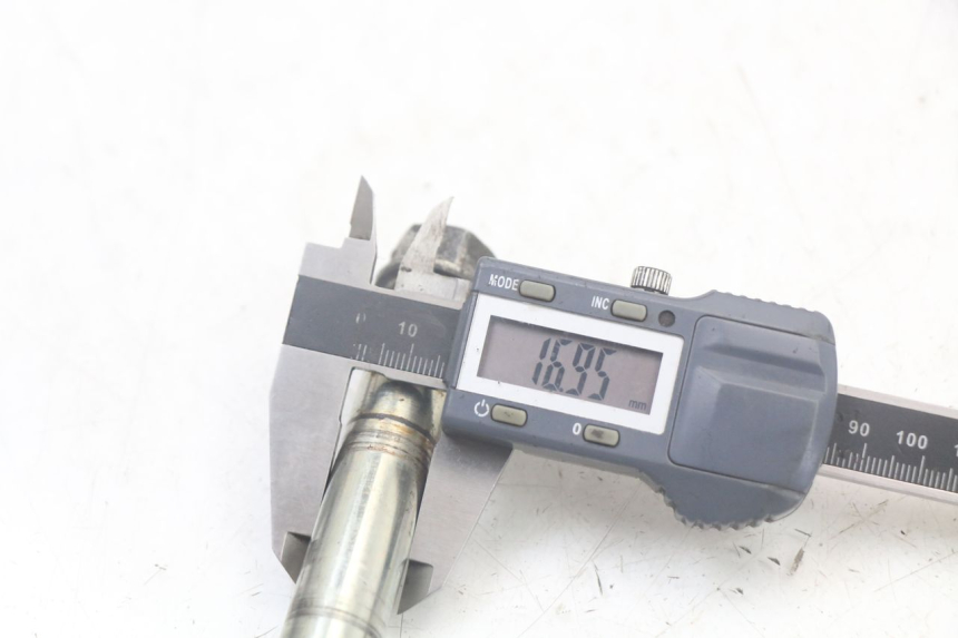 photo de ASSE BRACCIO OSCILLANTE PEUGEOT SPEEDFIGHT 100 (1997 - 2007) - Altra angolazione