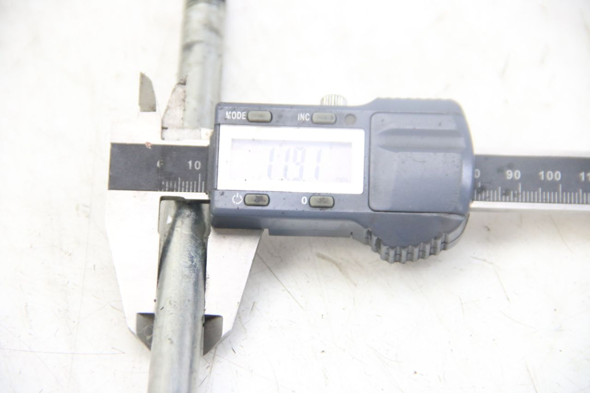 photo de ASSE BRACCIO OSCILLANTE YAMAHA SR 125 (1982 - 2003) - Zoom sullo stato d'uso