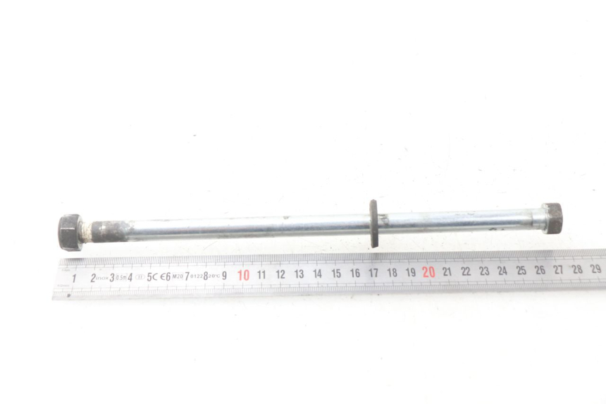 photo de Asse del braccio oscillante YAMAHA TW 125 (1998 - 2002) - Zoom sullo stato d'uso