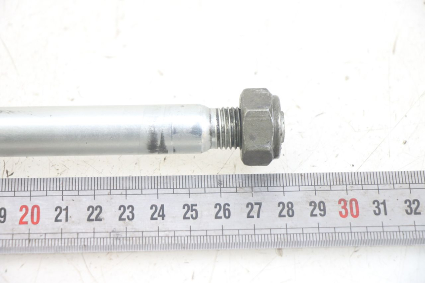 photo de ASSE BRACCIO OSCILLANTE YAMAHA XJN DIVERSION 600 (2000 - 2003) - Zoom sullo stato d'uso