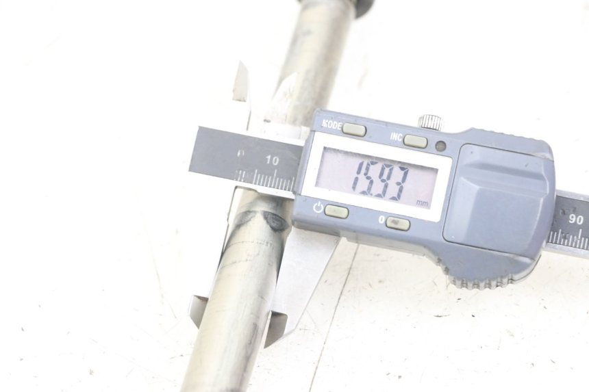 photo de ASSE BRACCIO OSCILLANTE YAMAHA XT X 660 (2004 - 2016) - Dettaglio del componente