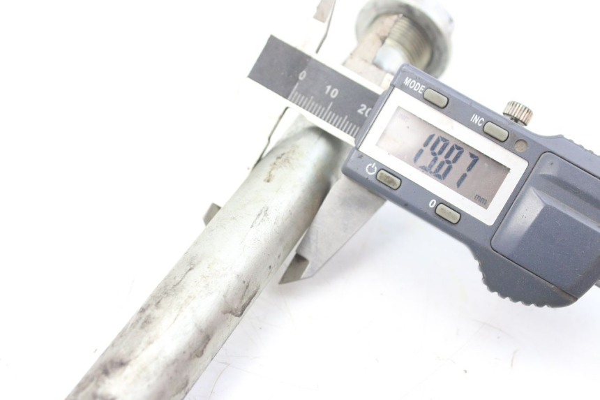 photo de ASSE BRACCIO OSCILLANTE KAWASAKI ZZR 600 (1995 - 2004) - Zoom sullo stato d'uso